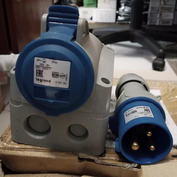 Stop Kontak 3 Kaki 1 Phase 16 A Surface Mounting Legrand Terbaru