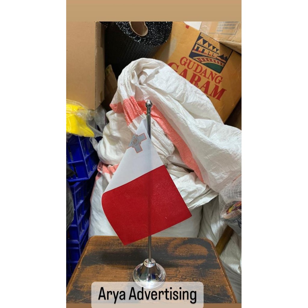 

Bendera negara MALTA+tiang stainless meja murah