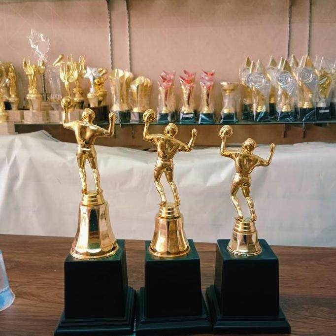 Baru PIALA SET,SATUAN  VOLLY JUARA 123