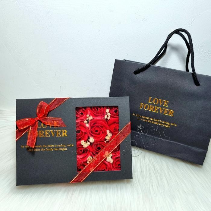 

Hampers Ultah, Anniversary, Valentine, Hari Ibu, Dll: Kado Bloombox Bunga Mawar, Parfum, & Coklat Ferrero