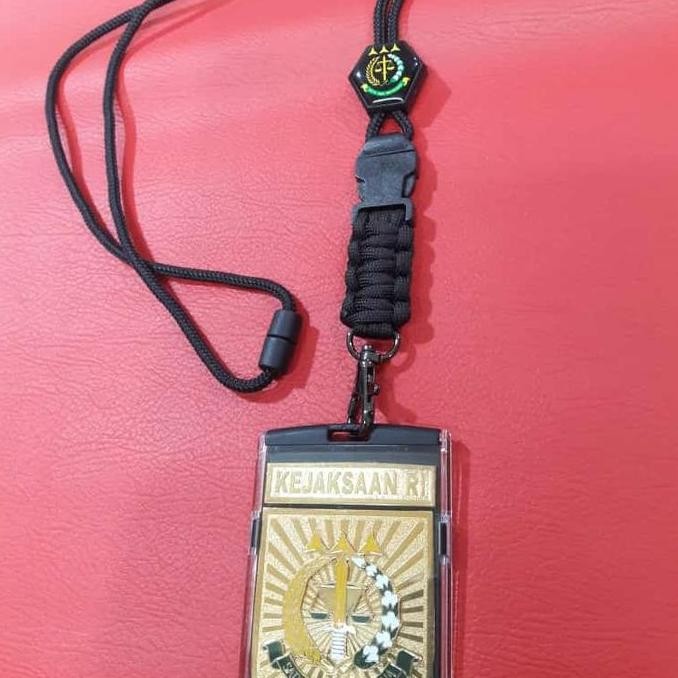 

Tactical Lanyard. Id Card Logam Sepuh Emas.Kejaksaan