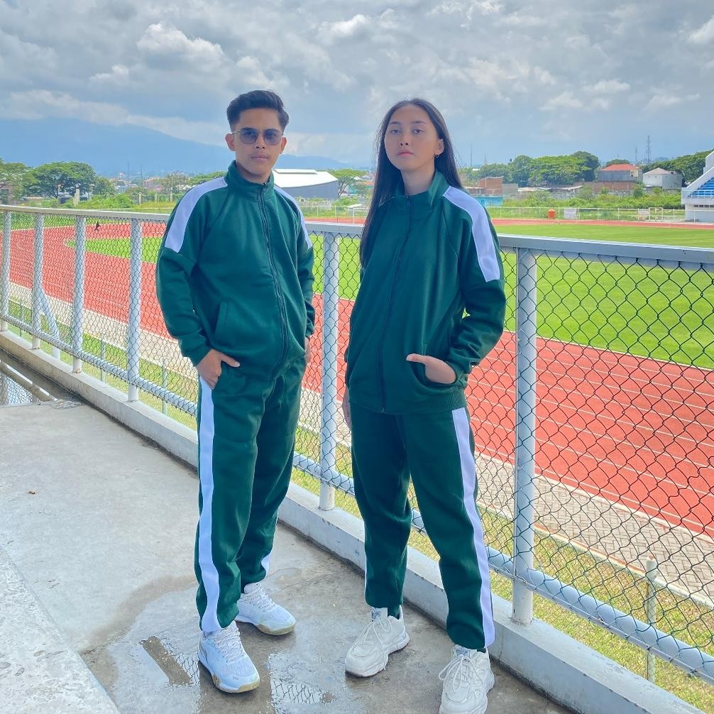 Setelan Jaket Olahraga/One Set Jaket Olahraga/Setelan Baju Olahraga/Baju Olahraga/Training Set/Setel