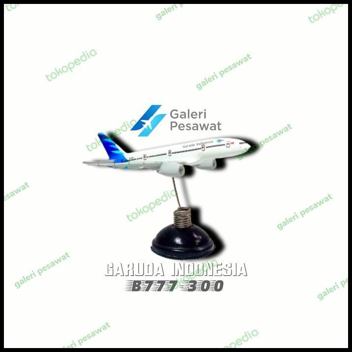Replika Miniatur Pesawat Per Garuda Indonesia B777-300ER