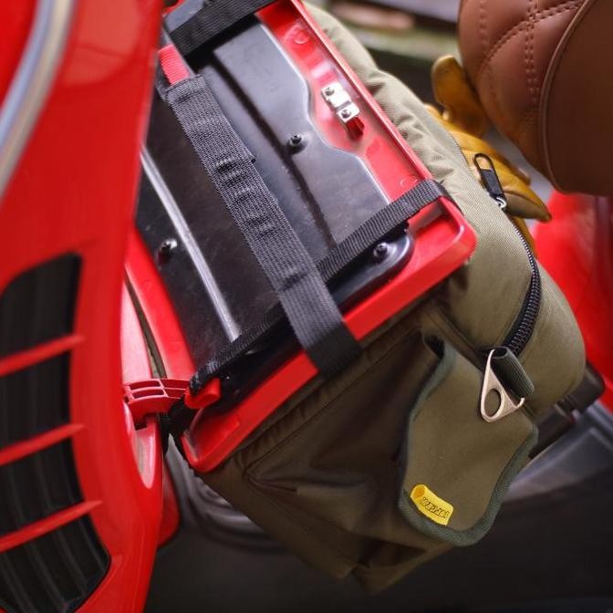 tas vespaTas bagasi vespa SUPER GTS 150 battle green