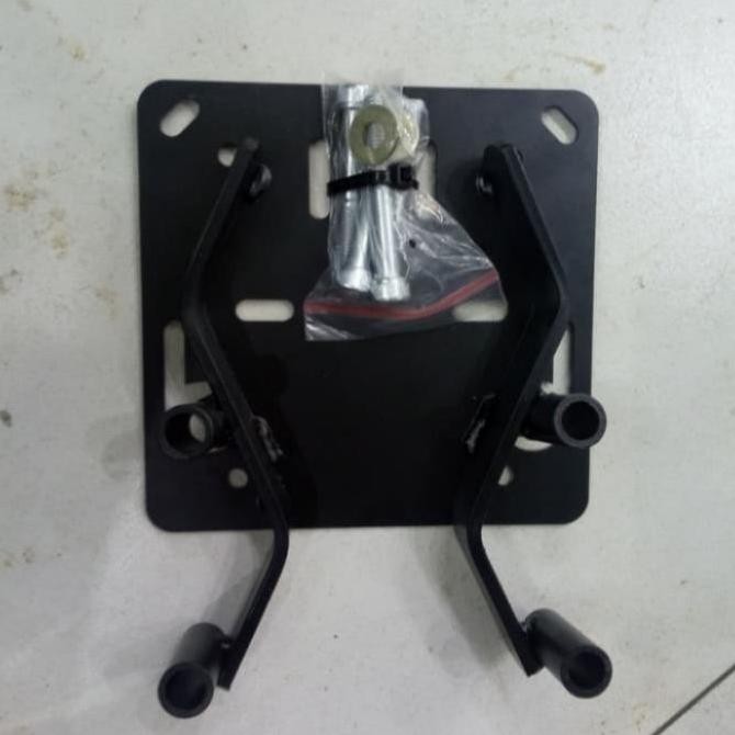 Box Motor Top Box GIVI E43NTL + Bracket MHR Honda PCX-150 Lokal GIVI