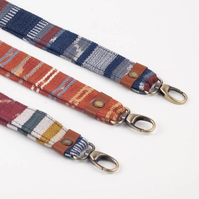 

Tali Id Card - Name Tag - Gantung Id Card Lanyard Tenun Ikat | Noesa