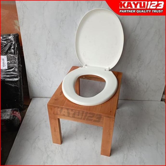 Kloset Duduk Kayu Toilet Duduk Kayu Closet Duduk Kayu Portable Lansia murah