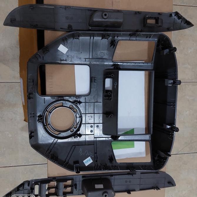 Panel Head Unit Tape Daihatsu luxio komplit