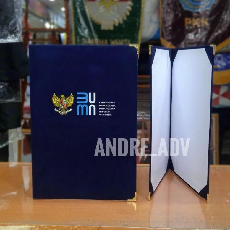 

map beludru costum logo sablon warna ukuran 23x34cm Nugi