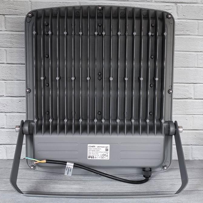 Luxen Lampu Sorot Led Floodlight 200W 200 Watt Cahaya Putih Bagus