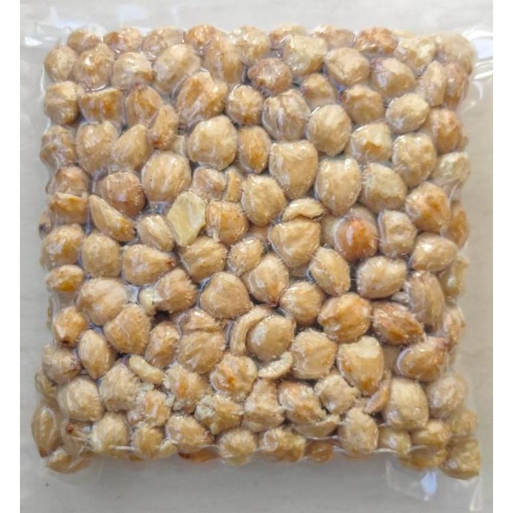 

Diskon! Dua Kuali Kemiri Utuh Vacuum Pack 1Kg / 350G - Kemiri Berkualitas