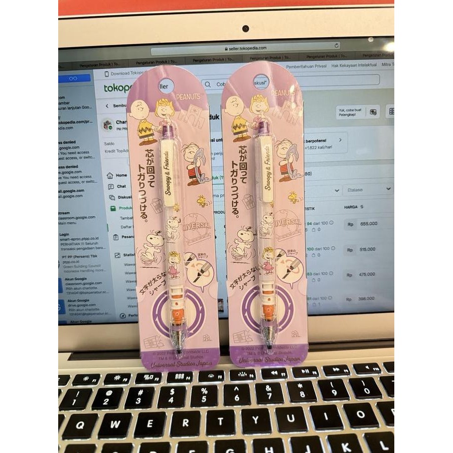 

TERLARIS - mechanical pencil pensil mekanik 0.5 mm Kuru toga Universal Studio Japan