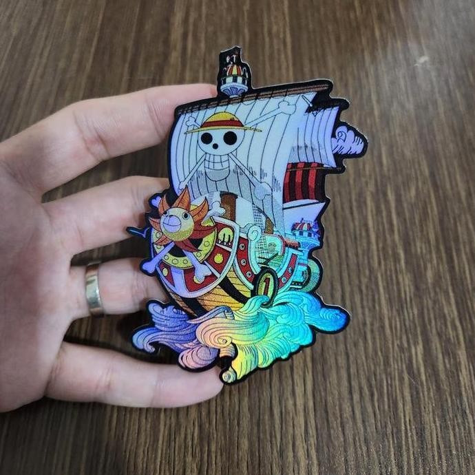 

Diskon! Sticker Hologram Anime Besar PSH1312 One Piece Thousand Sunny Premium Quality
