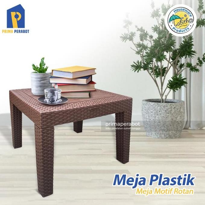 Meja Rotan Plastik Tabitha Meja Teras Tamu