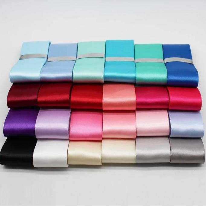 

Baru Pita Satin Double Face Lebar 5cm (2 inch) Panjang 25 Yard - Kualitas Premium