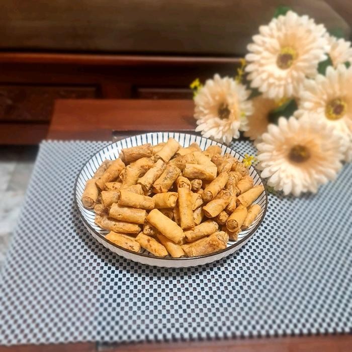 

Ccf Sumpia Udang Istimewa Khas Cirebon Kemasan 500 Gram & 1000 Gram Cemilan Manis Snack