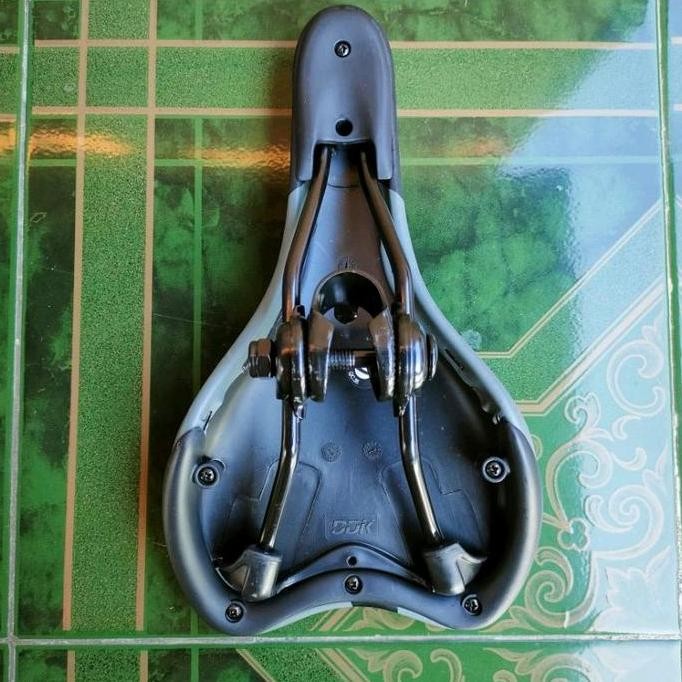 SADEL POLYGON MONARCH MEMORY FOAM MTB SEDEL SEPEDA MTB FEDERAL ORIGINAL EMPUK HITAM MERAH ABU ABU