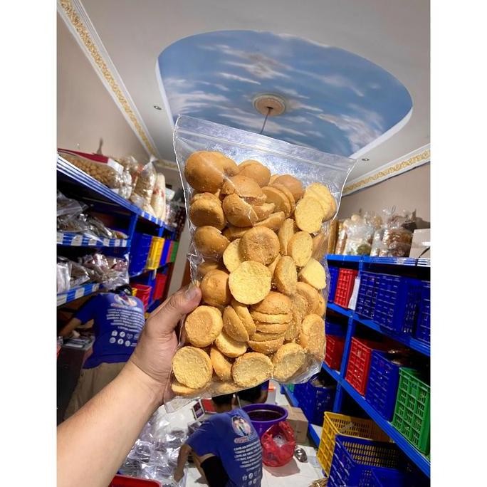 

Roti Kering Bagelen Roombutter Bandung Spesial 500gr Frozen Stok Terbatas