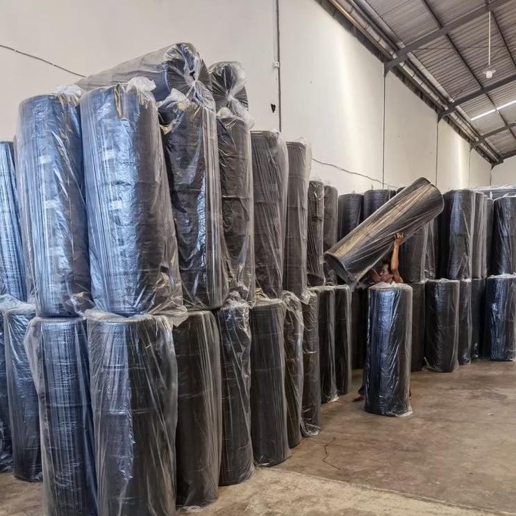 

Best Seller Bubble Wrap 1.25 X 50M Hitam Putih 2.7Kg Tebal Tidak Mudah Sobek Termurah Grosir Diskon