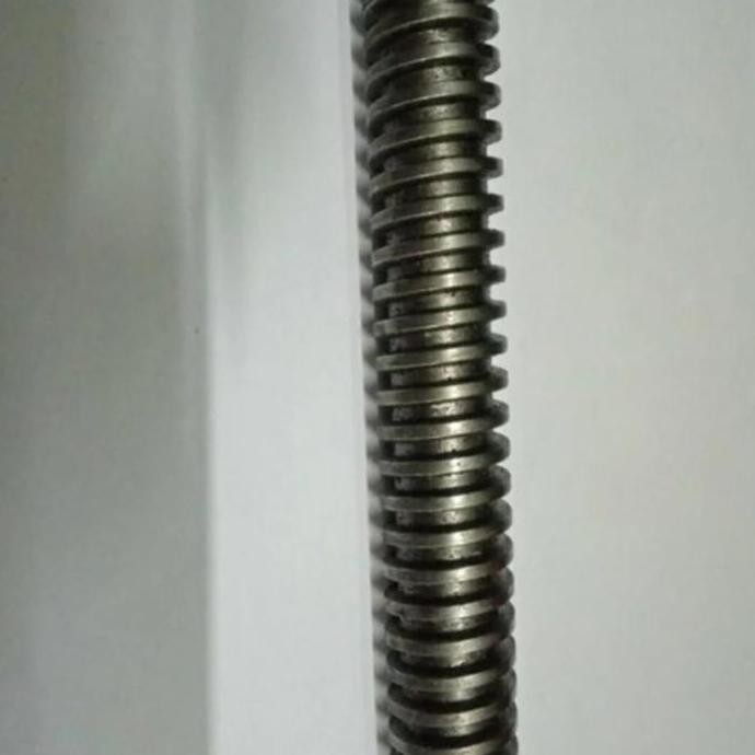 Asdrat Trapesium 1 1/4 Panjang 3 Meter Drat 4 Co