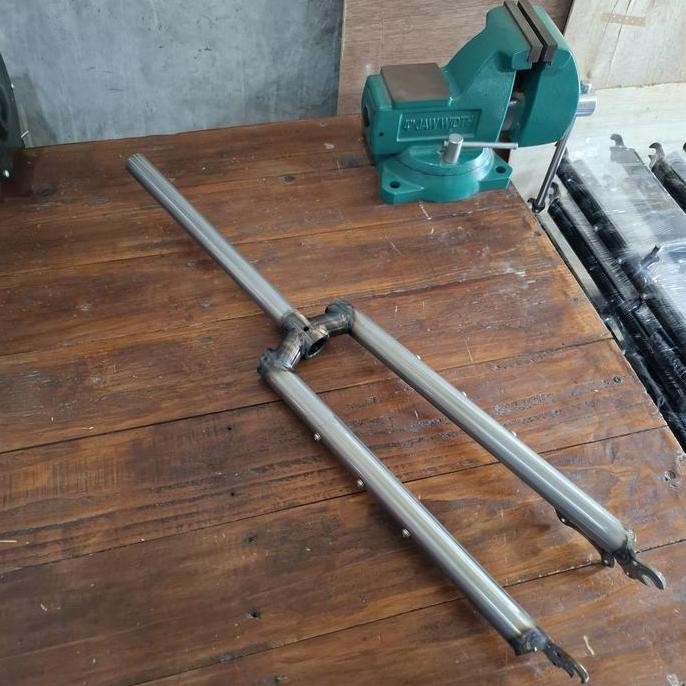 Edsen Segmented Fork (Oversize) 1 Discbrake, Raw Glossy Co