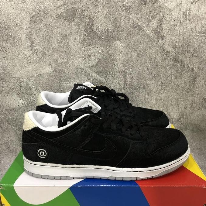 * Dunk SB Low Bearbricks Medicom *