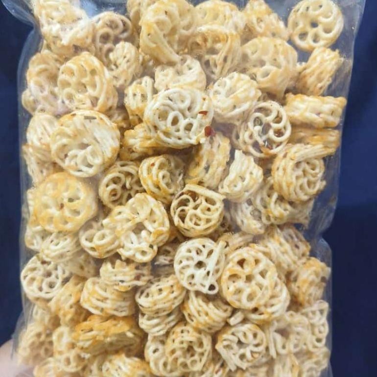 

Gtu-712 Jg-56 Kerupuk Seblak Rafael Kering Viral Pedas & Asin Daun Jeruk Sale