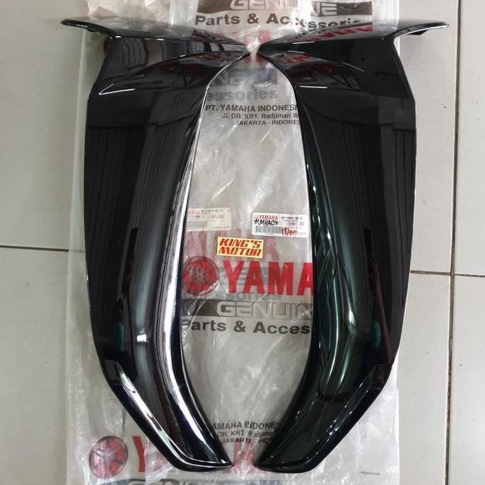 SAYAP LUAR NEW VEGA R SEPASANG HITAM (2006-2008)