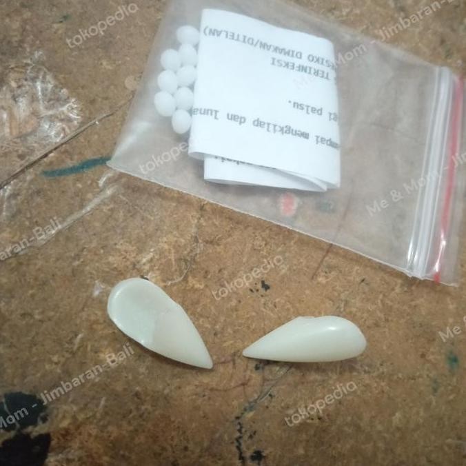 .........] halloween gigi palsu taring vampire/ drakula 2 pcs taring pendek