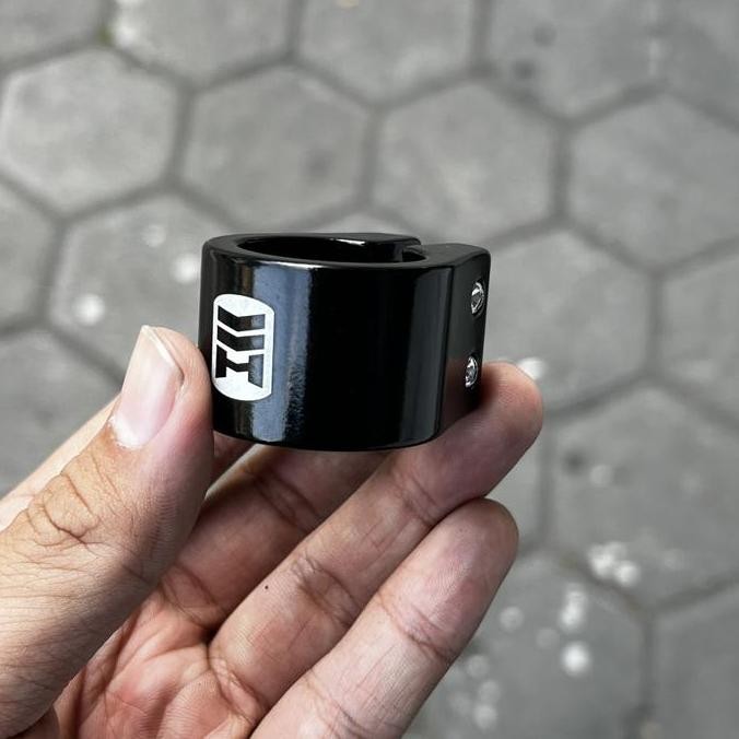SEATCLAMP BMX HARO UNTUK SEATPOST 25.4 BLACK HITAM 2 BAUT NOS ORIGINAL ORIGINAL DAN TERPERCAYA