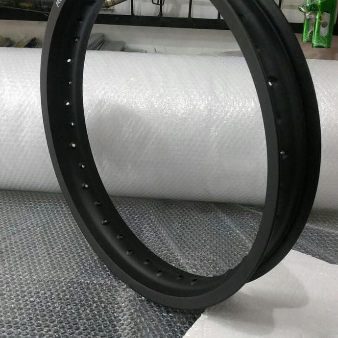 PELEK ROSSI WM UKURAN 250 RING 19 WARNA HITAM