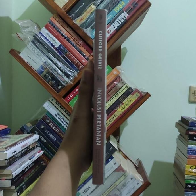 [PRELOVED ORI] Involusi Pertanian - Clifford Geertz Buku Bekas