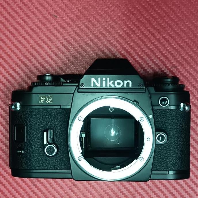 SLR Nikon FG 35mm Analog Film Camera