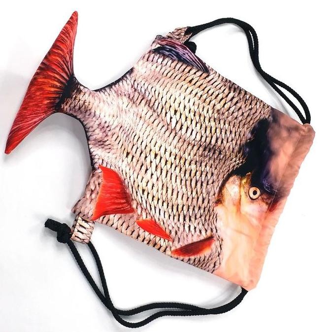 

Miliki Tas Serut Punggung Anak Unik Model Ikan Tombro
