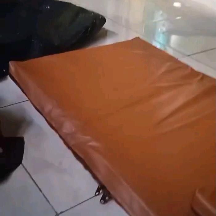 Cover Kasur Resleting Anti Air