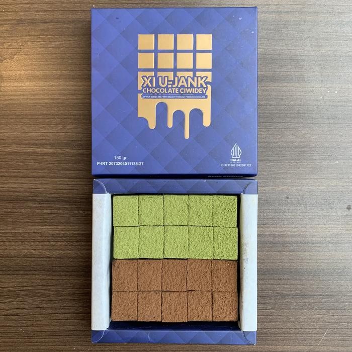 

Cri Xiujank Nama Chocolate Mix Milk & Matcha
