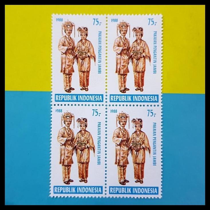 

TERMURAH PRANGKO INDONESIA. PAKAIAN PENGANTIN DARI DAERAH JAMBI. BLOK-4. MNH !!