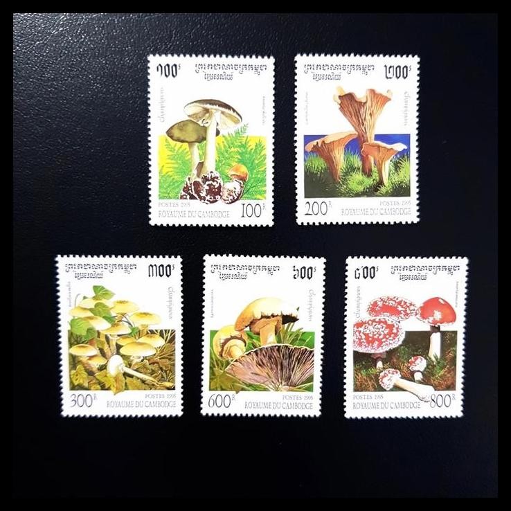 

DISKON PRANGKO TEMA JAMUR DARI KAMBOJA. SET. MNH !!