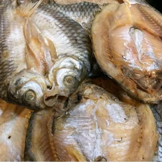 

asin ikan tawes 1000 gram enak Food