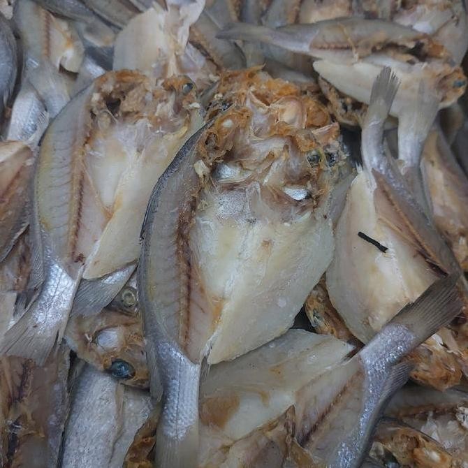 

PRODUK TERLARIS IKAN ASIN SAMGE BELAH SUPER READYY