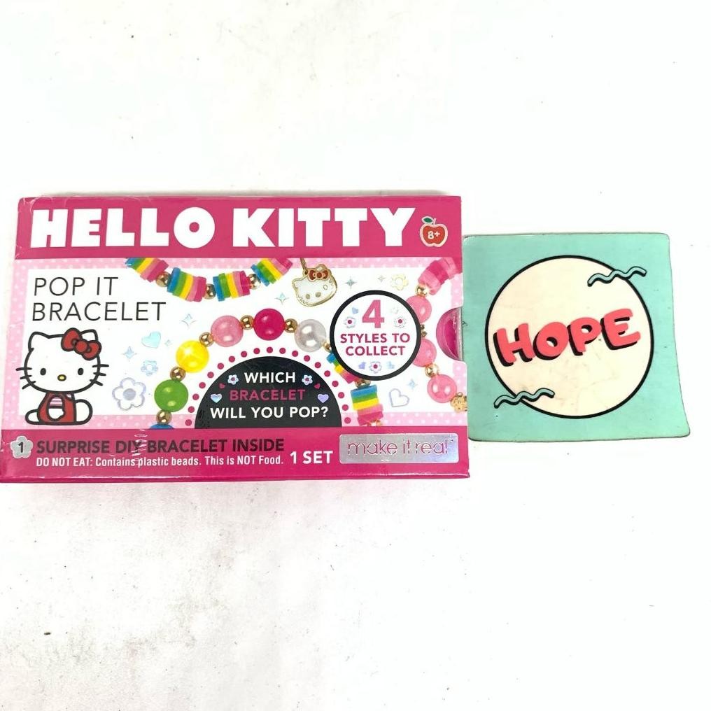 

Make It Real Hello Kitty Pop It Bracelet 1 Set Original Mainan Aksesoris Anak DiM