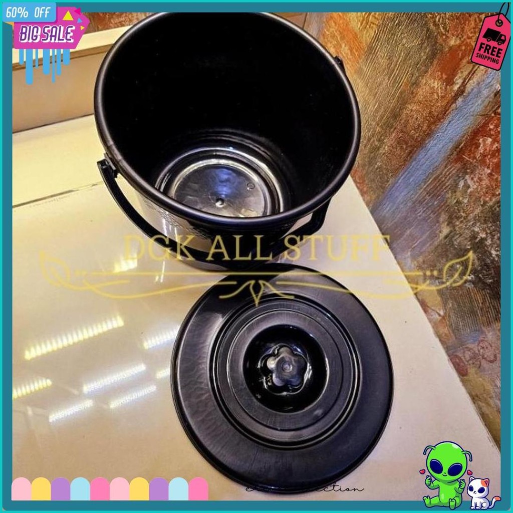 Ember Timba Wadah Tutup Bertutup Gagang Bergagang Ngepel Air Acara Hajatan Selametan Slametan Syukur