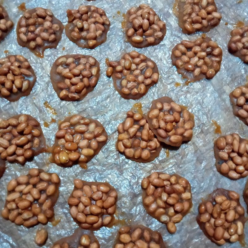 

RKM 1 kg ampyang gula kacang arum rasa manis gurih empuk