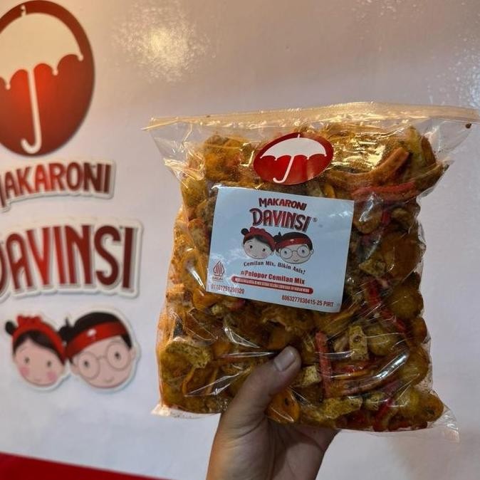 

Davinsi Cemilan Mix Seblak Kering Kemasan 1kg