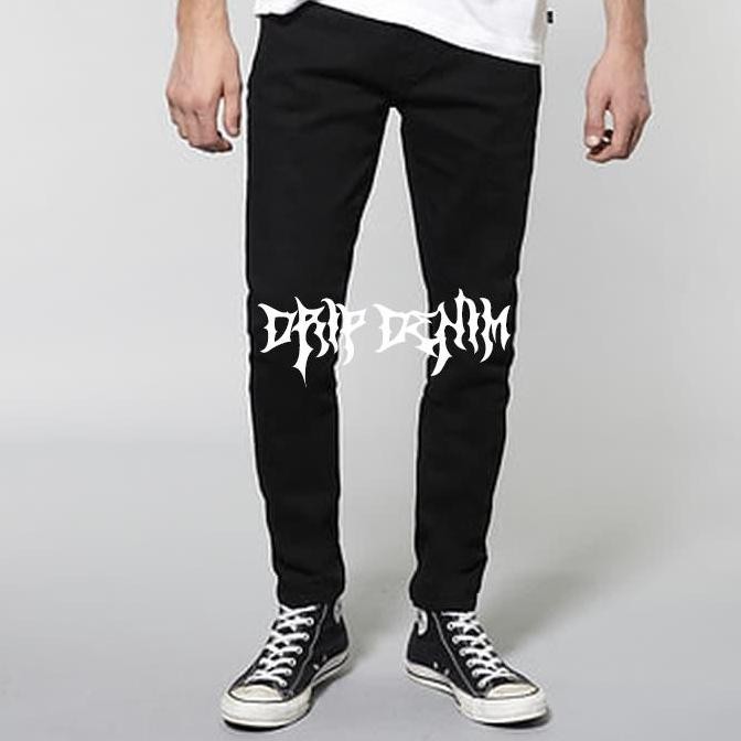 

Celana Jeans Pria Slimfit Hitam Original Model Pensil Stretch Denim Kekinian