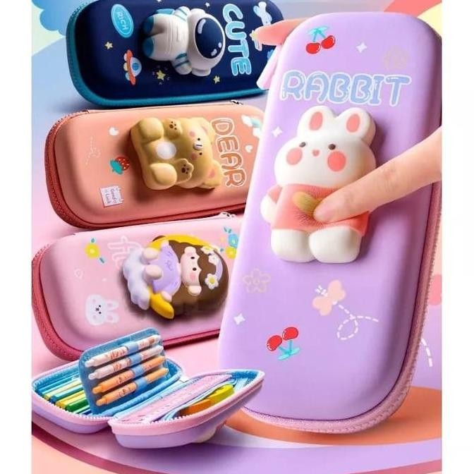 

Kotak Pensil Anak 3D Squishy Anti Air Motif Lucu Tempat Alat Tulis