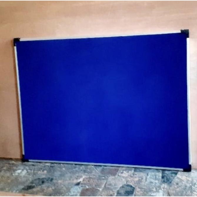 

Papan Mading Softboard Bludru 90X120 New Stok