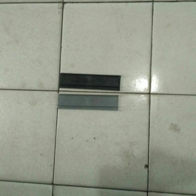 

Cemerlang Papan Tulis/White Board Non-Magnet Size 120 Cm X 120 Cm. New Stok