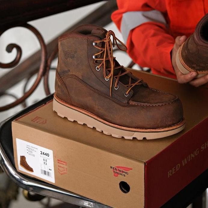 

Terlaris Safety Shoes Rw 2440 Traction Tred Original