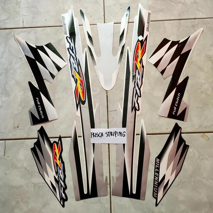 striping stiker fiz f1z r milenium millenium hitam silver